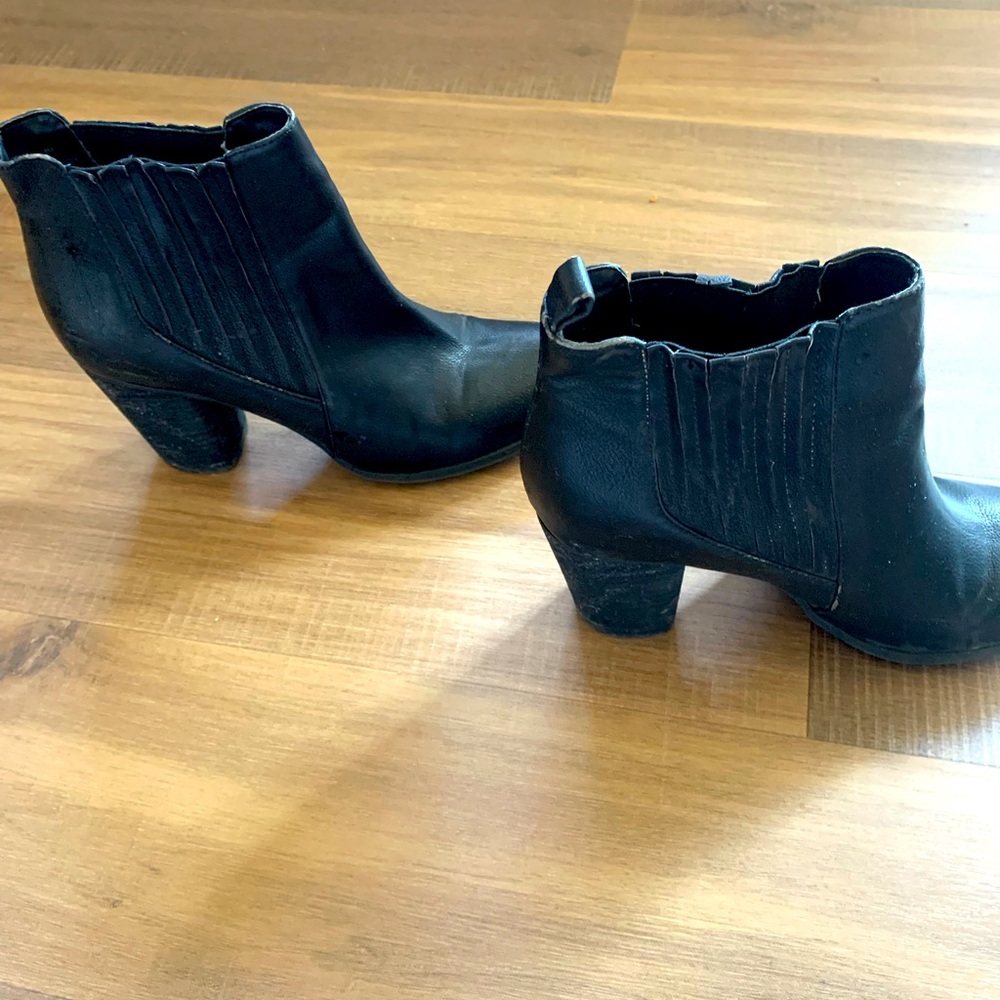 Madden Girl booties